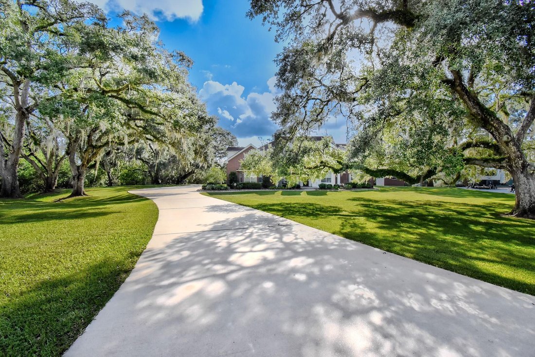 House in Sweeny, Texas, United States 2 - 17342535