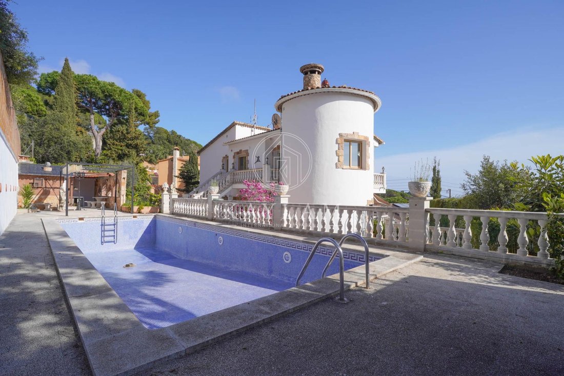 House in Lloret de Mar, Catalonia, Spain 1 - 17345128