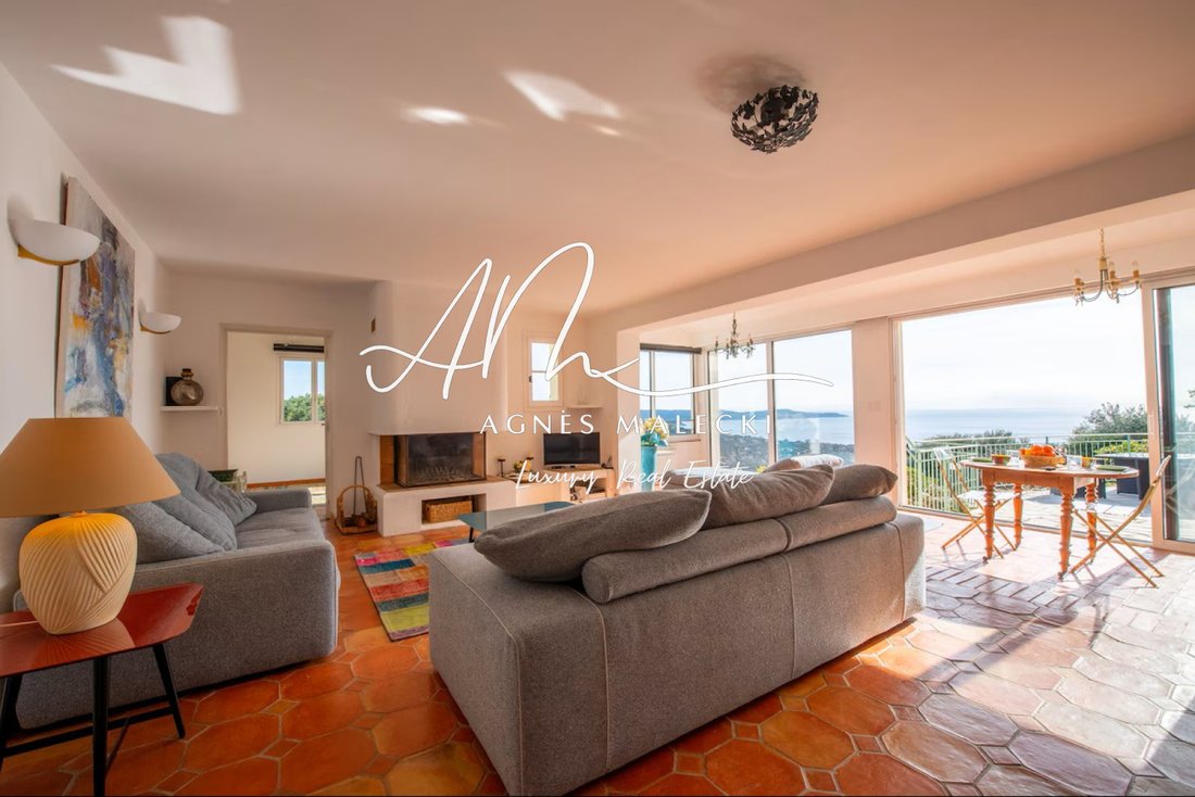 Estate in Nord, Cavalaire-sur-Mer, France 3 - 17341739