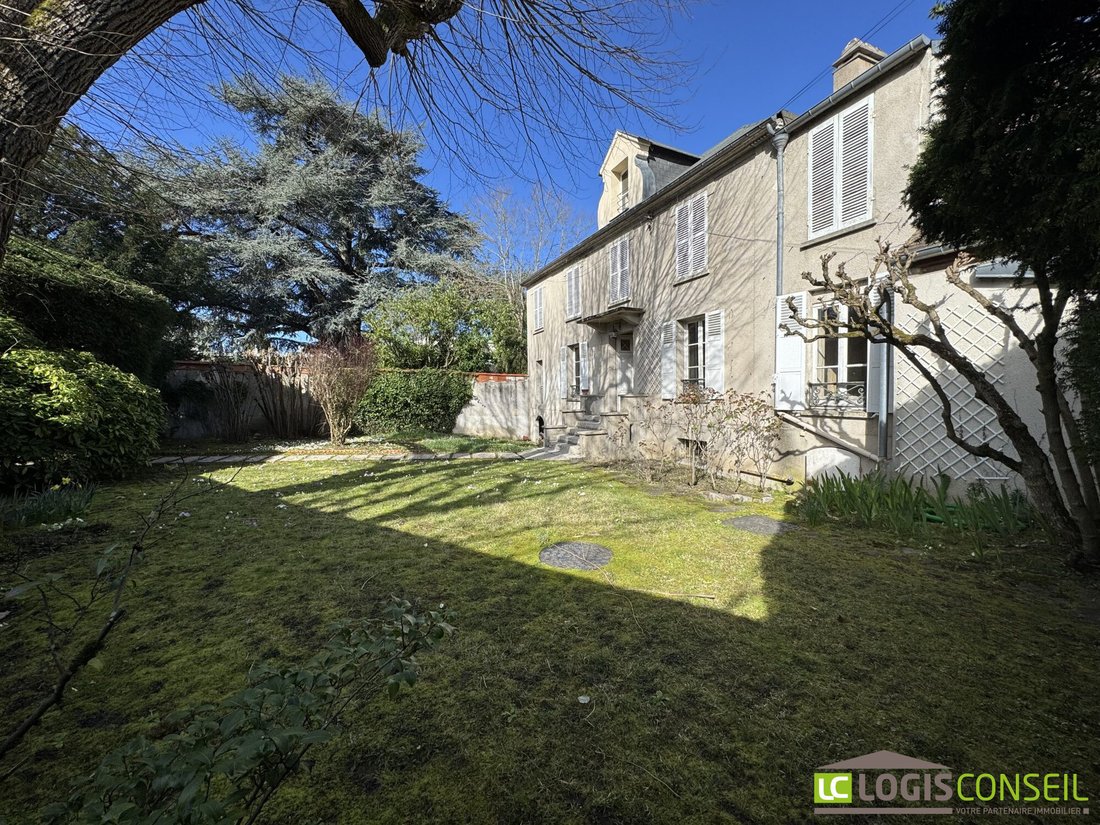 Villa in Aulnay, Châtenay-Malabry, France 1 - 17343589