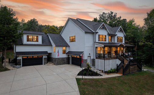 House in Bon Aqua, Tennessee, United States 1