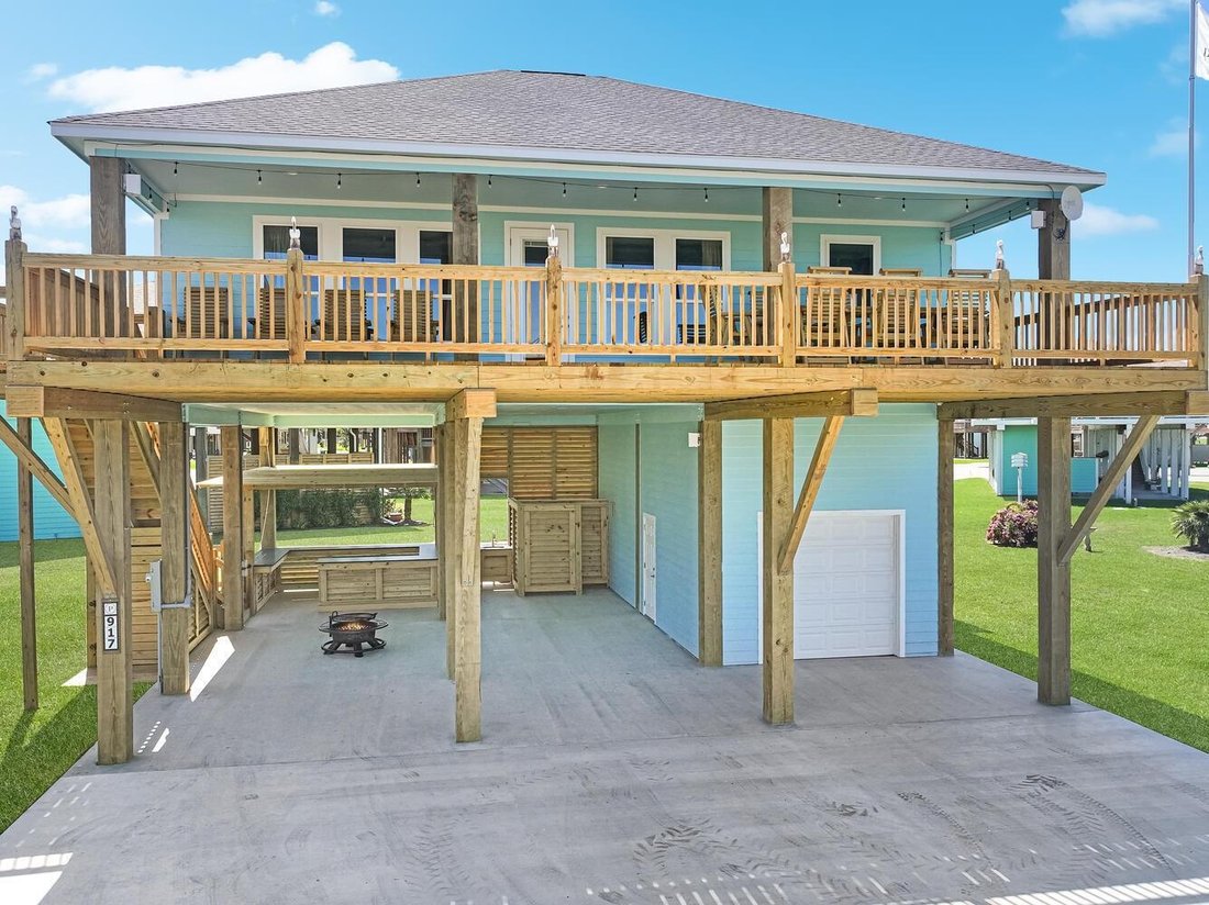 House in Bolivar Peninsula, Texas, United States 1 - 17342442
