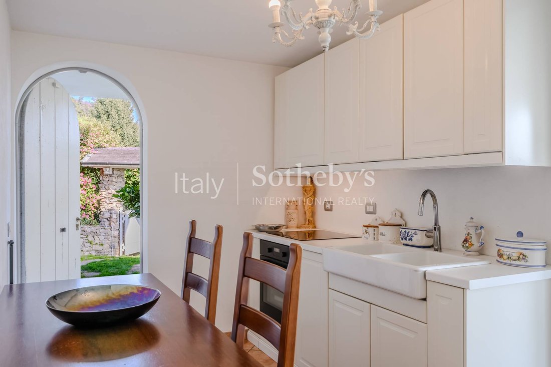 House in Meina, Piedmont, Italy 5 - 17346280