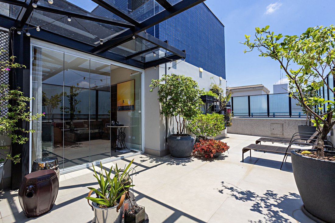 Apartment in São Paulo, State of São Paulo, Brazil 2 - 17346281