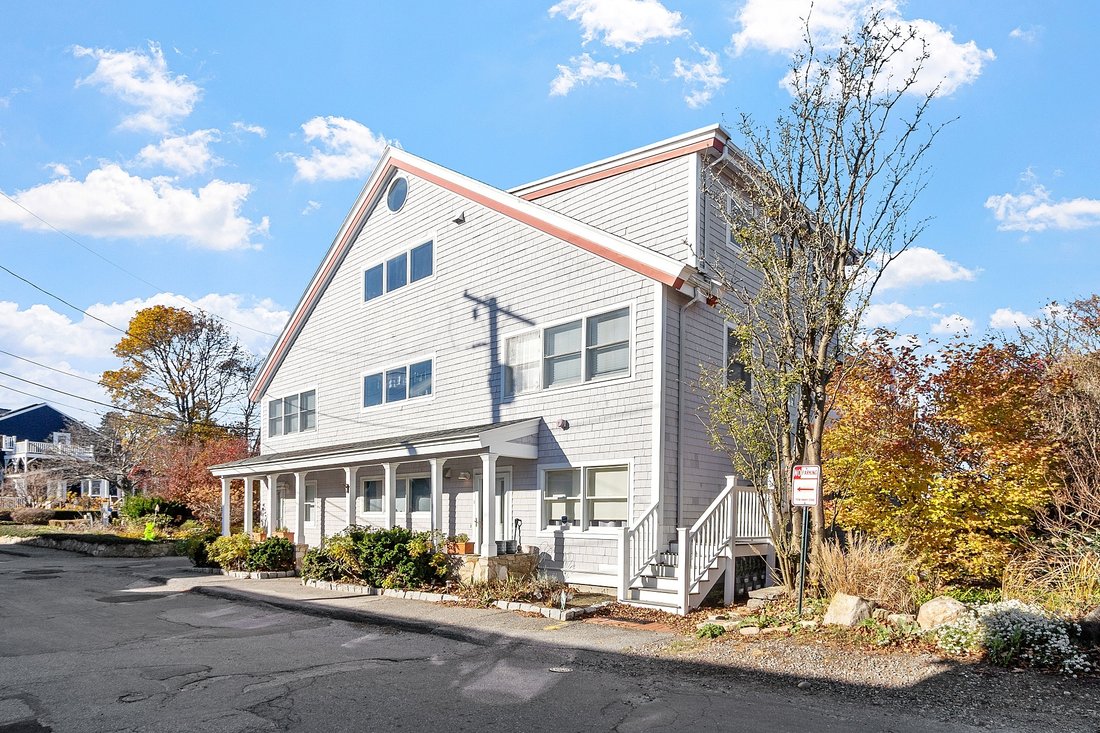 Condo in Gloucester, Massachusetts, United States 3 - 17346511