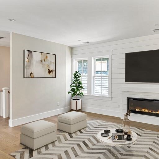 Somerville, Massachusetts, United States 5 - 17346506