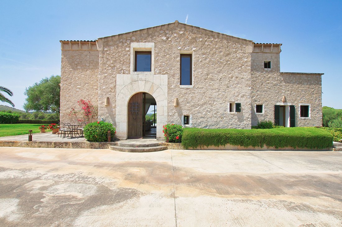 Finca in Sant Llorenc des Cardassar, Balearic Islands, Spain 2 - 17355763