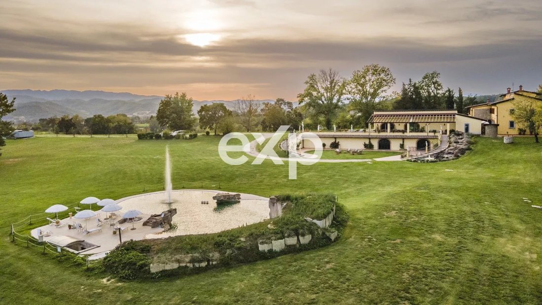 Villa in Center, Florence, Tuscany 1 - 15606909