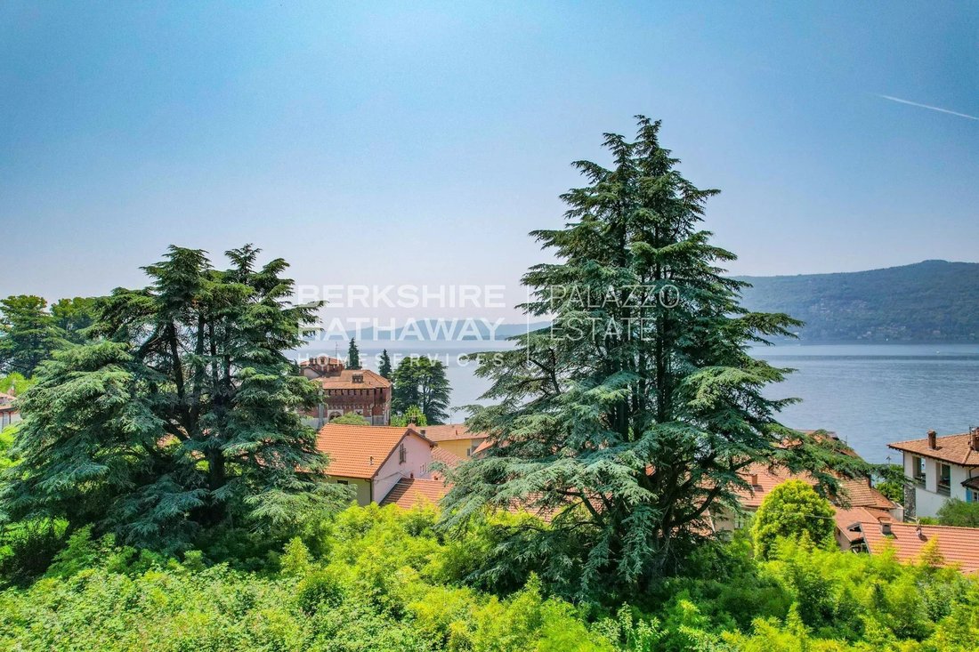 Estate in Leggiuno, Lombardy, Italy 5 - 17352946