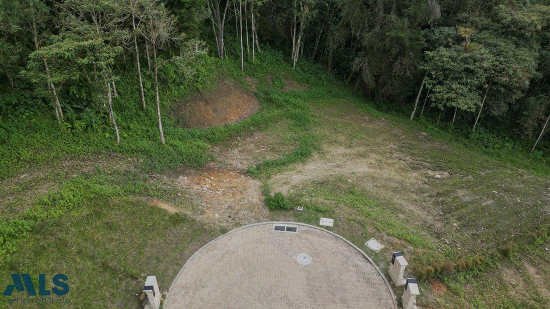 Land in Envigado, Envigado, Colombia 1 - 17347878