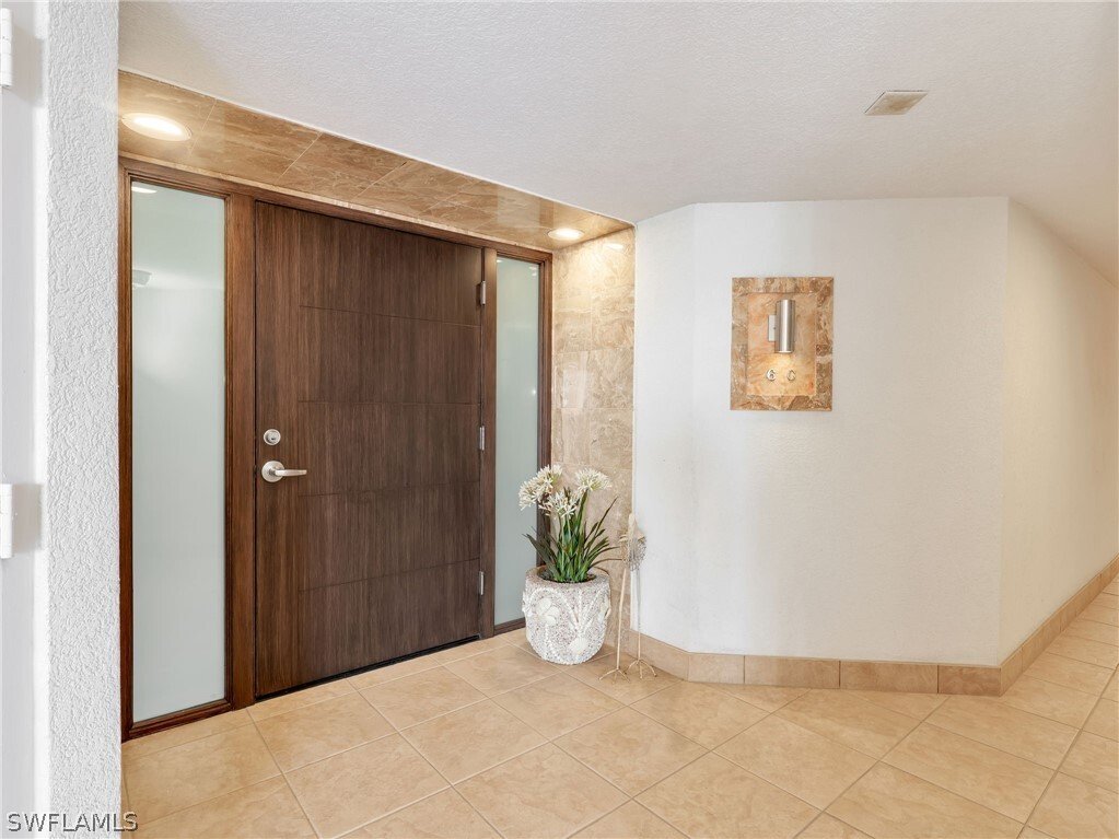 Condo in Naples, Florida, United States 5 - 17350500