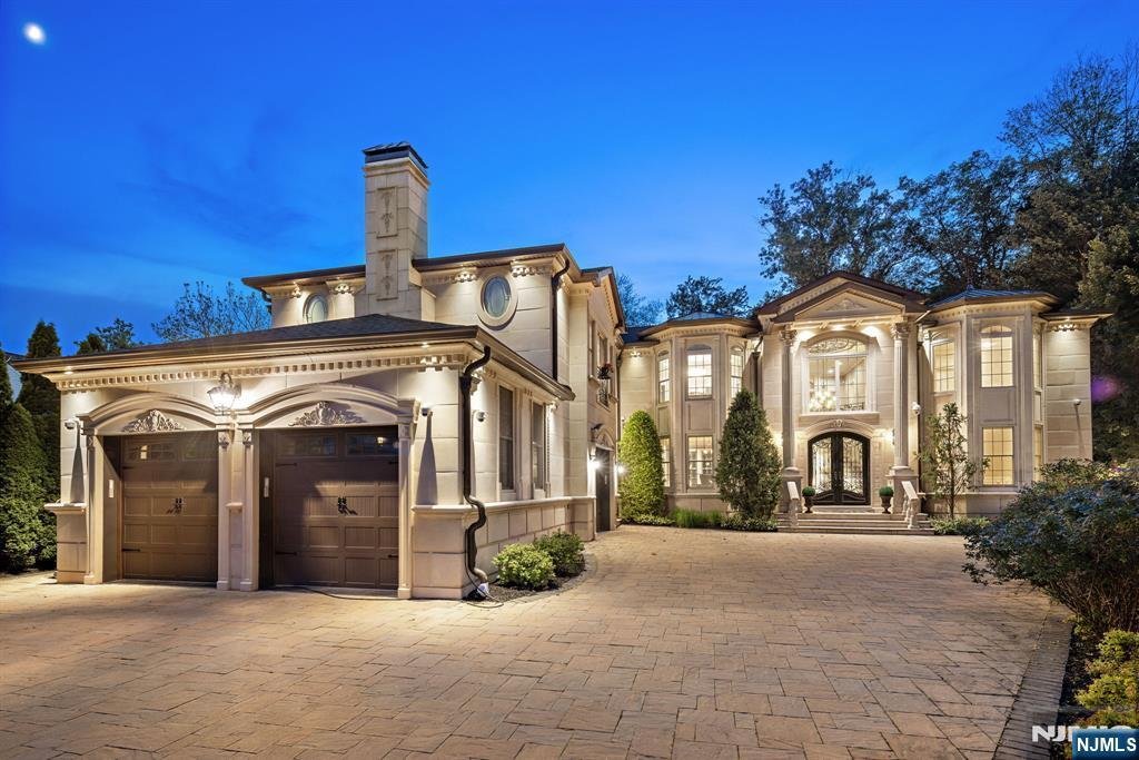 House in Paramus, New Jersey, United States 1 - 17349183