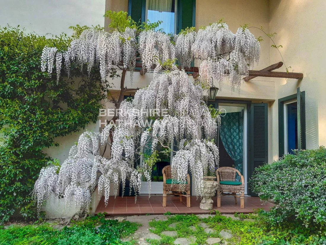 Villa in Osmate, Lombardy, Italy 4 - 17352960