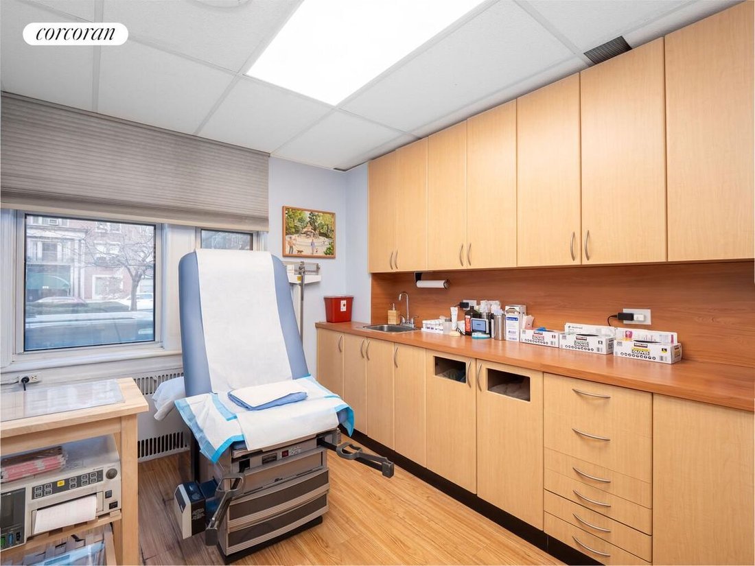 Co Op in New York, New York, United States 4 - 17349481