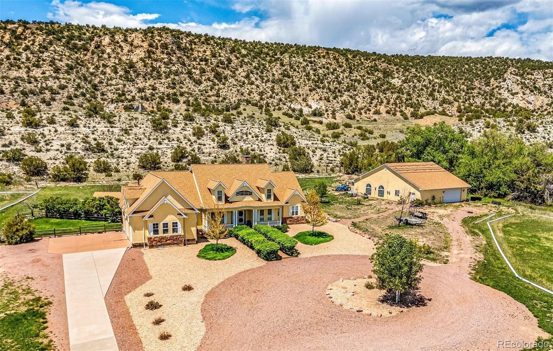 House in Lincoln Park, Colorado, United States 1 - 17354299