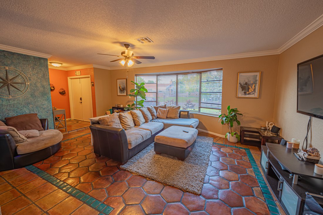 House in Davie, Florida, United States 1 - 17349439