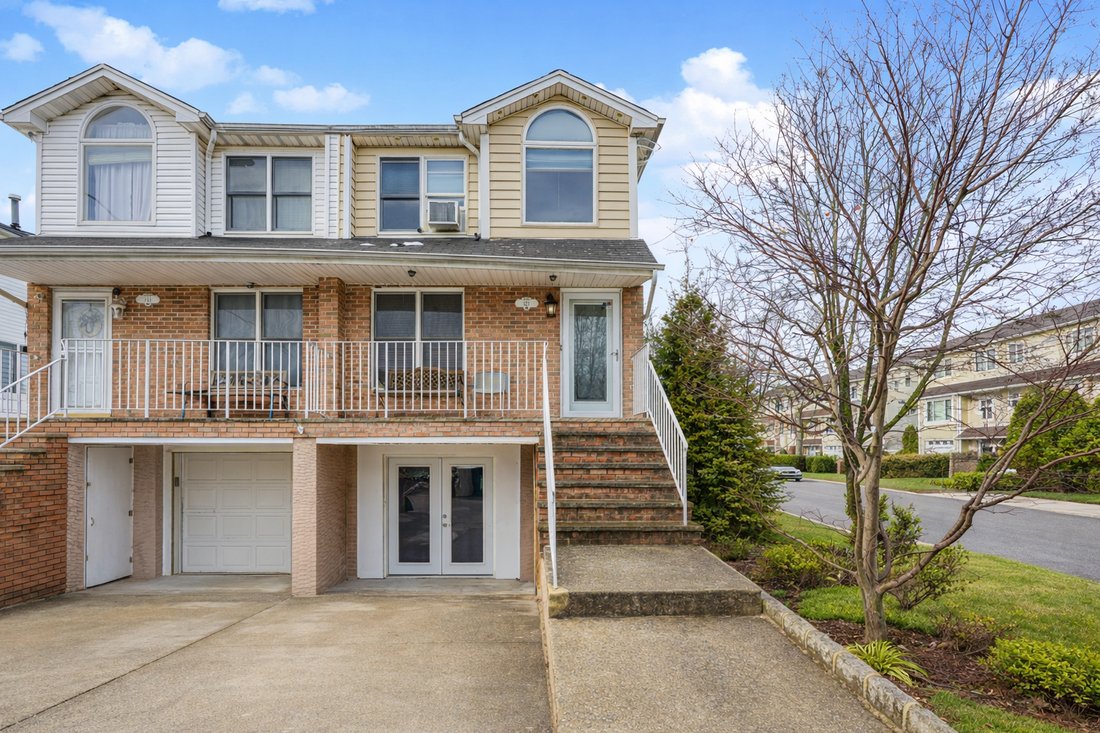 House in New York, New York, United States 2 - 17348841