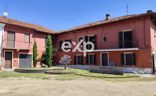 Farm Ranch in Quarto, Asti, Piemont 1