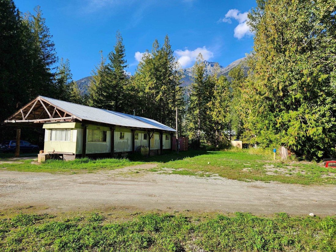 Terreno a Pemberton, Columbia Britannica, Canada 3 - 17353052