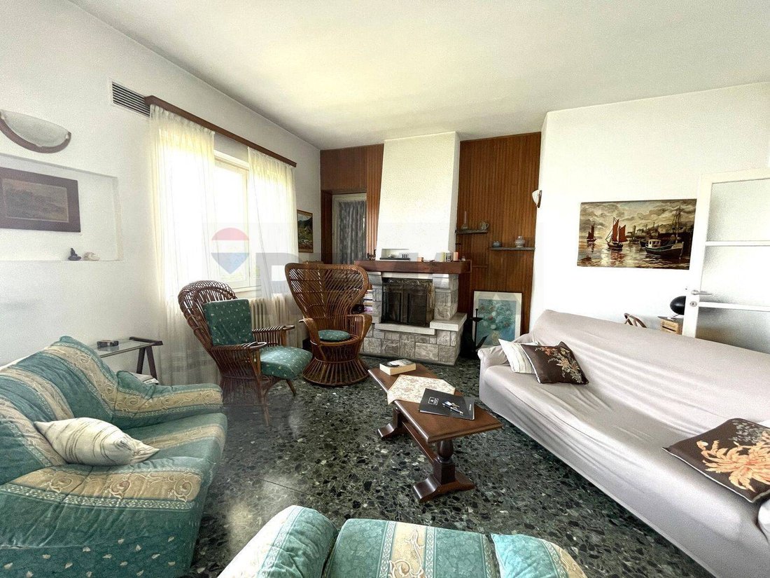 Villa in Stresa, Piedmont, Italy 4 - 17353488