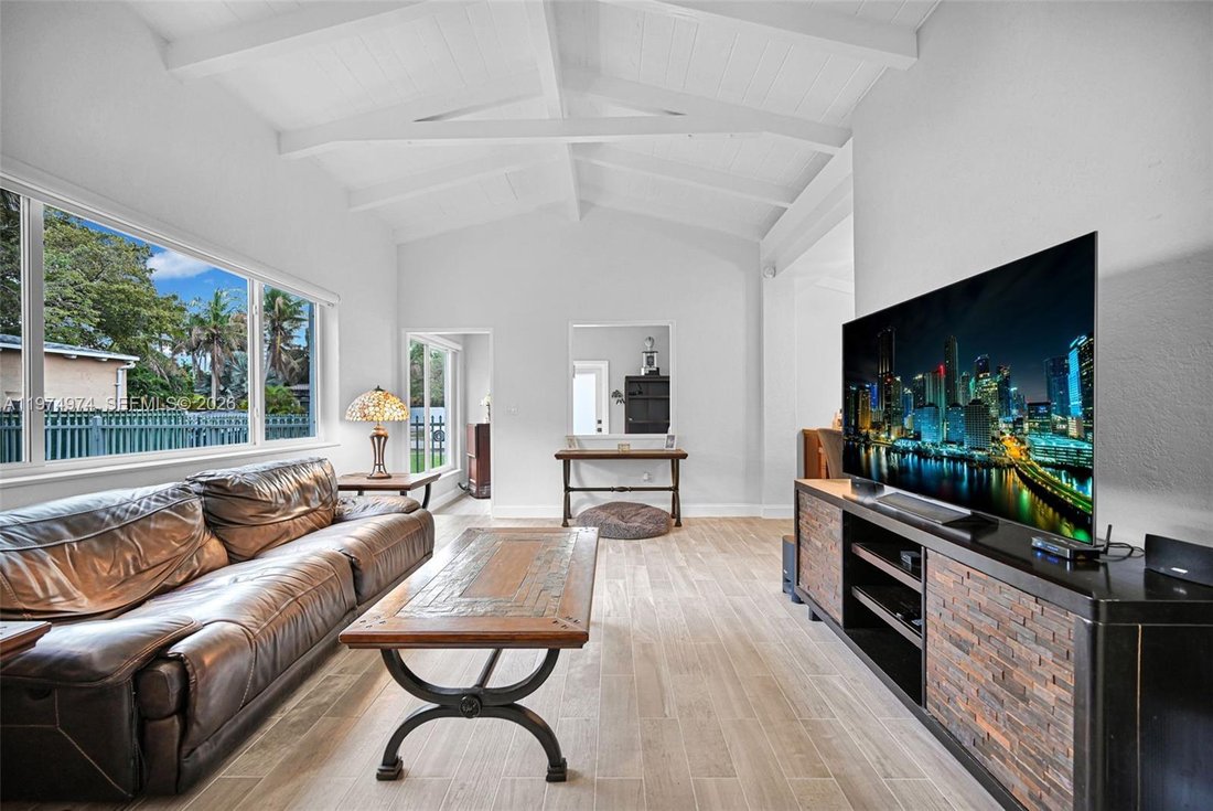House in Miami, Florida, United States 3 - 17350344