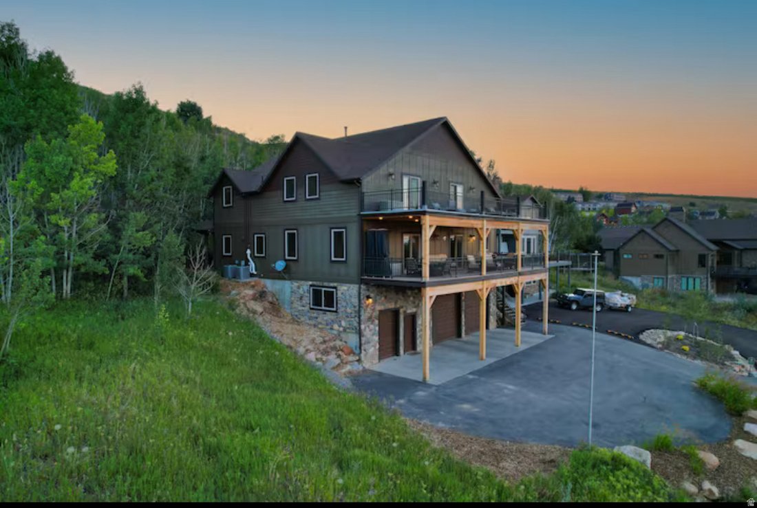 House in Garden, Utah, United States 1 - 17351703