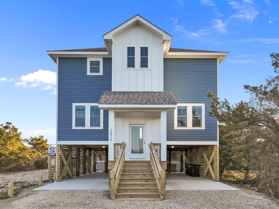 House in Waves, North Carolina, United States 1 - 17348685