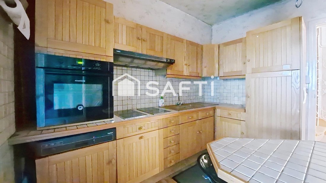 House in Arrondissement of Bobigny, Ile-de-France, France 2 - 17349418