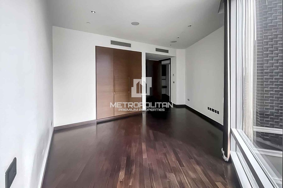 Apartment in Burj Khalifa, Downtown Dubai, Dubai 4 - 17349269