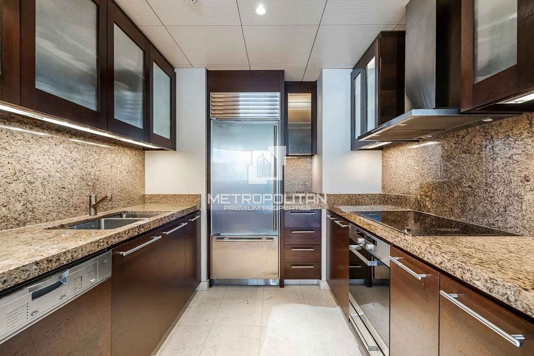 Apartment in Burj Khalifa, Downtown Dubai, Dubai 2 - 17349269