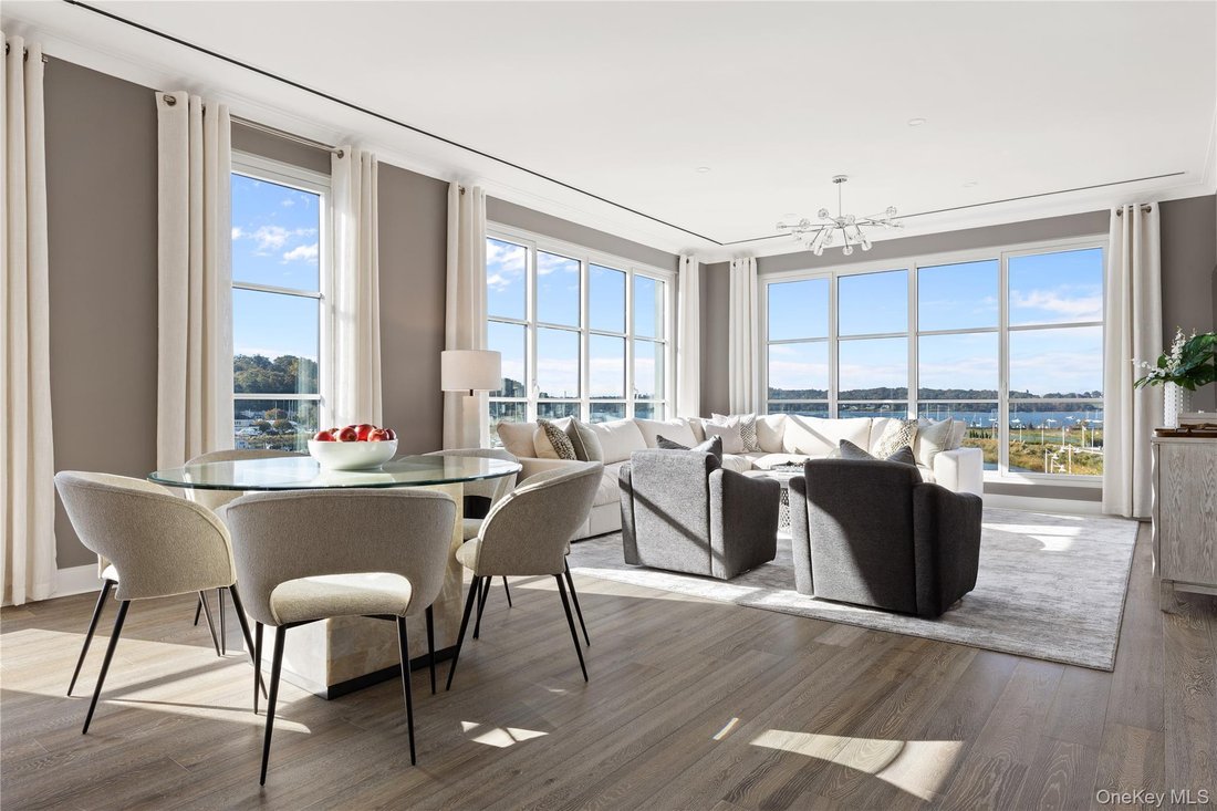 Condo in Glen Cove, New York, United States 1 - 17352830