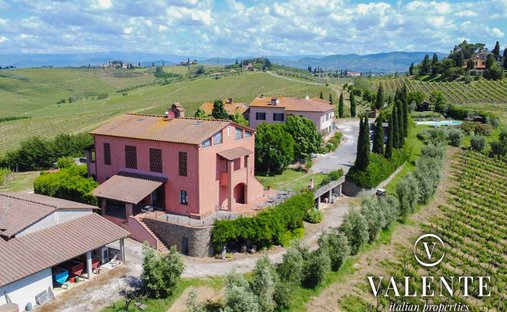 House in Center, Cerreto Guidi, Tuscany 1
