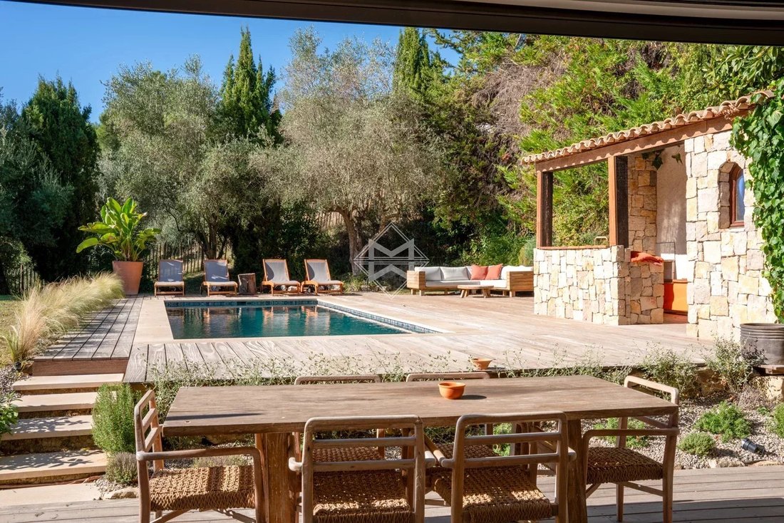 Villa in Auribeau-sur-Siagne, Provence-Alpes-Côte d'Azur, France 2 - 17348753