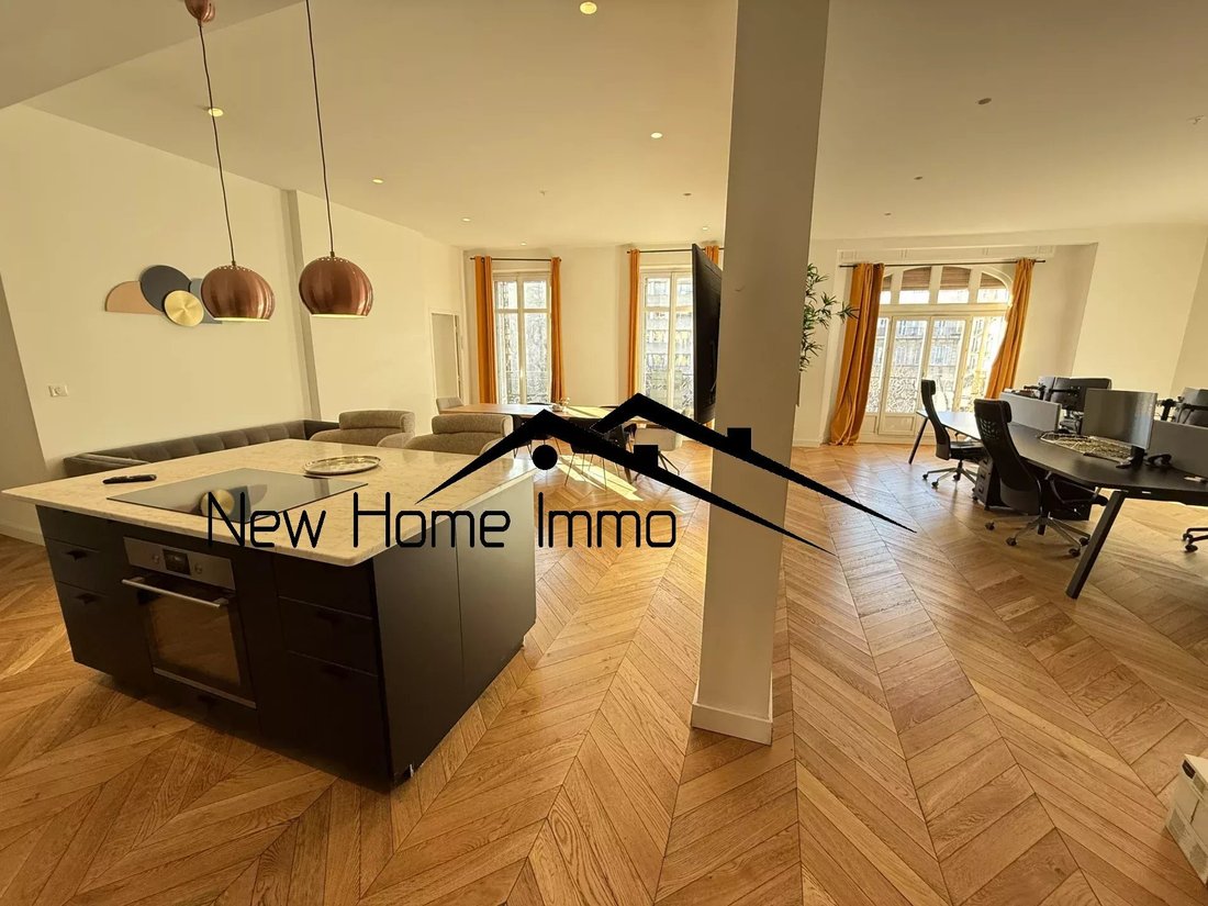 Apartment in Périer, 8e Arrondissement, Marseille 1 - 17352647