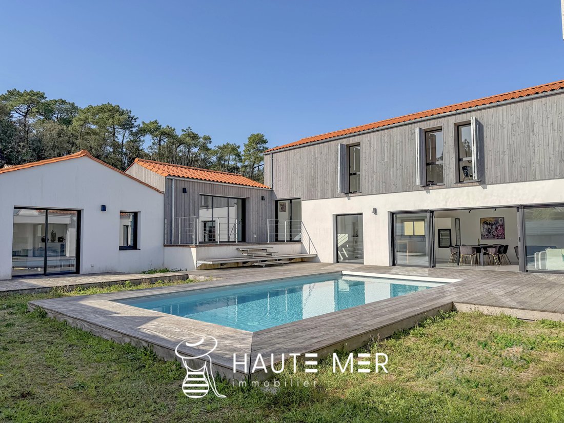 House in Longeville-sur-Mer, Pays de la Loire, France 1 - 17348225