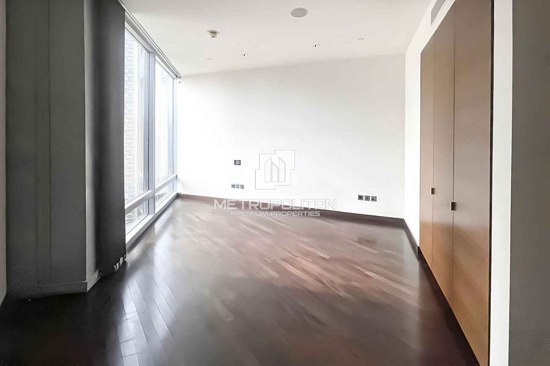 Apartment in Burj Khalifa, Downtown Dubai, Dubai 3 - 17349269