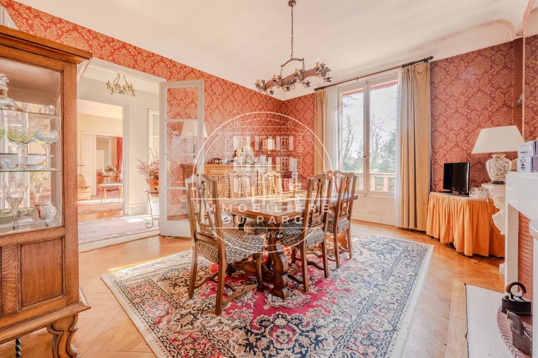 House in Le Vésinet, Ile-de-France, France 4 - 17348789