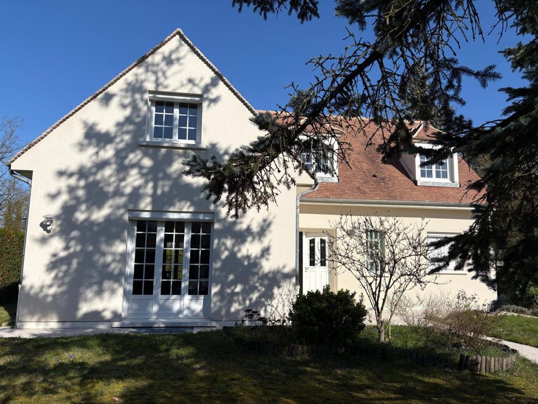 Casa a Gouvieux, Alta Francia, Francia 1 - 17148156