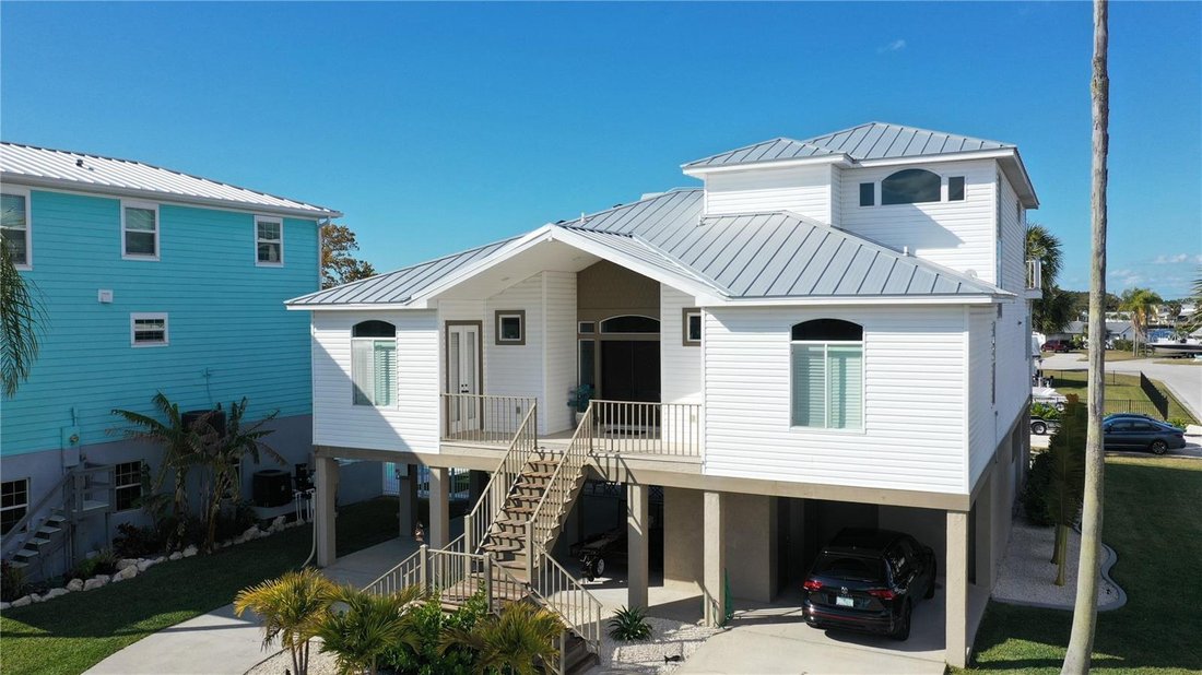 Maison à New Port Richey, Floride, États-Unis 1 - 17351457
