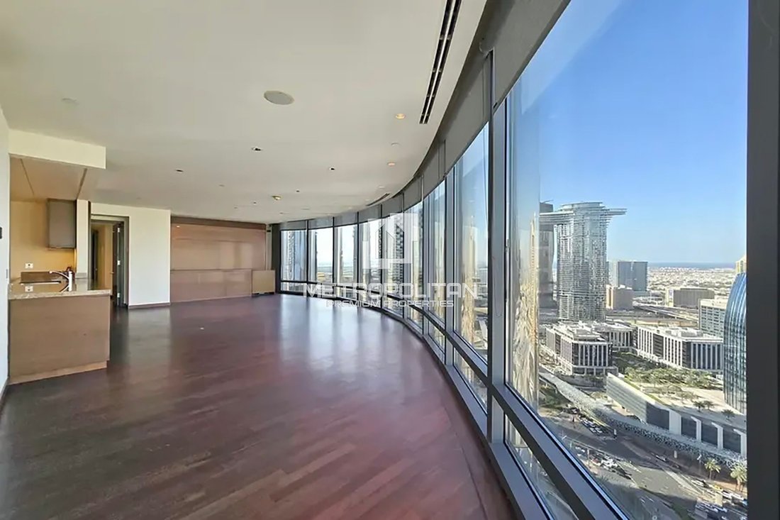 Apartment in Burj Khalifa, Downtown Dubai, Dubai 4 - 17349270