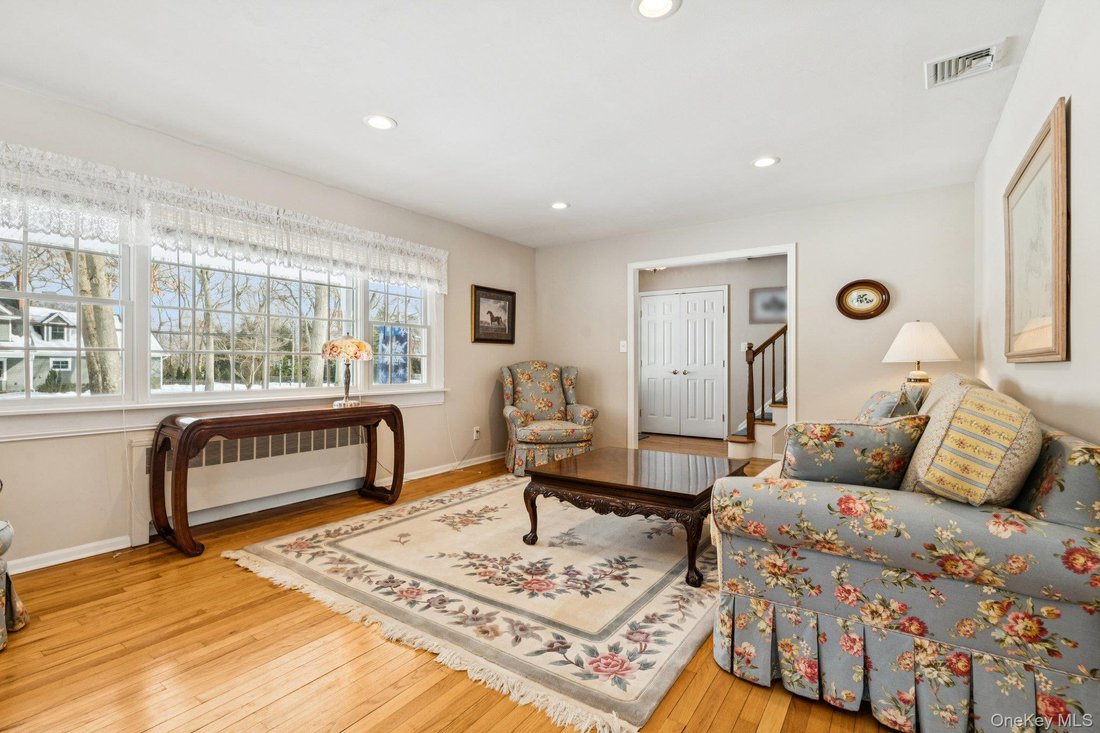 House in Saint James, New York, United States 4 - 17349624
