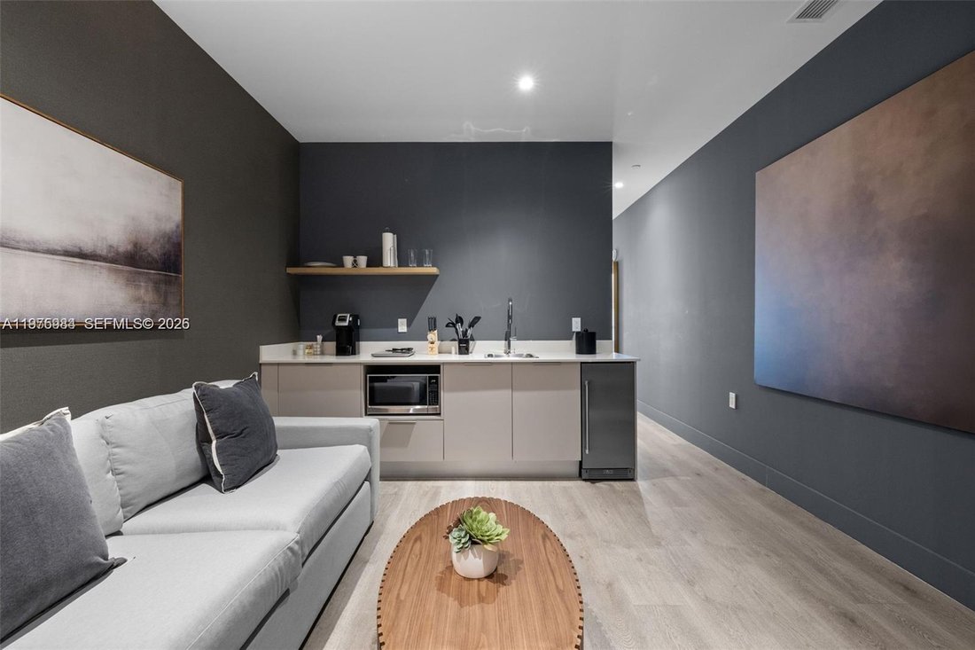 Condo in Miami, Florida, United States 2 - 17352885