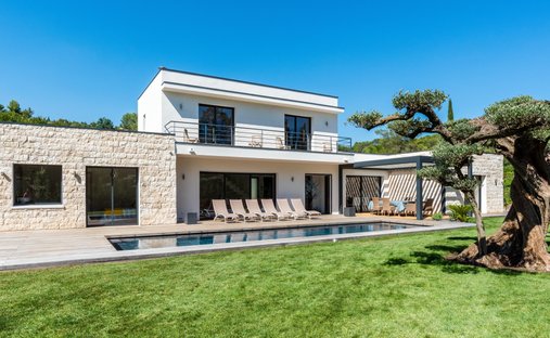 House in Sud, Saint-Jean-de-Vedas, France 1