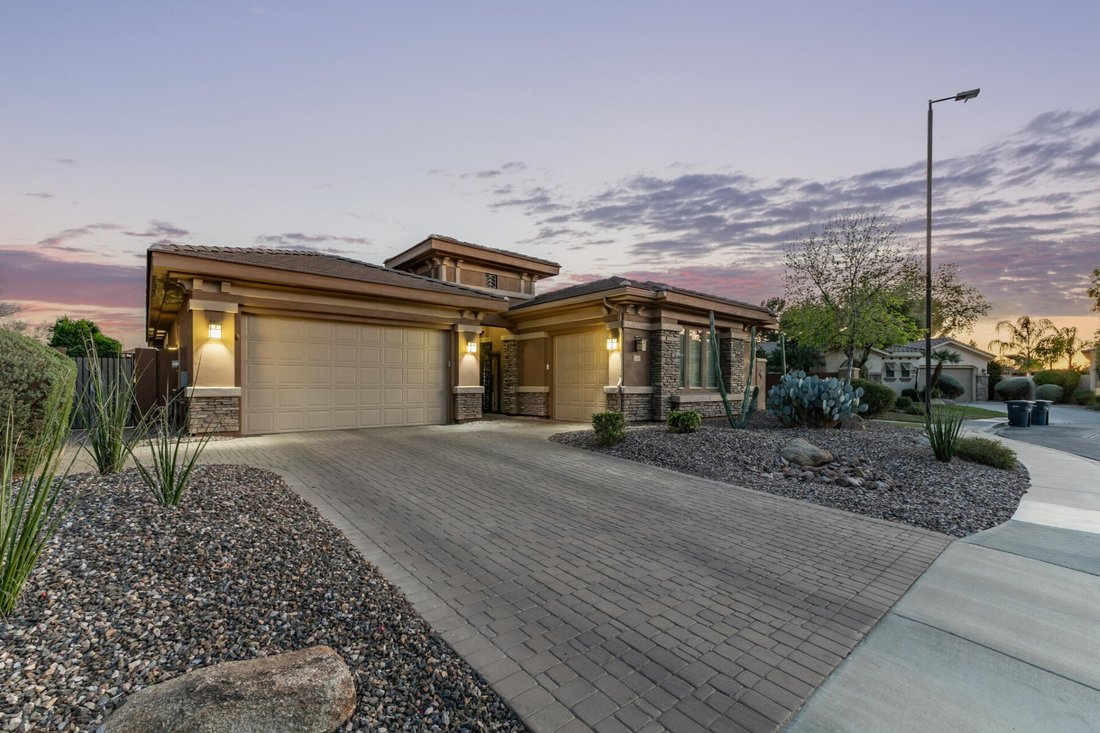 Chandler, Arizona, United States 4 - 17338337
