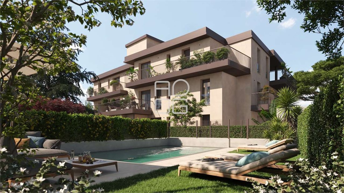 Apartment in Desenzano Centro, Desenzano del Garda, Lombardy 1 - 15388532