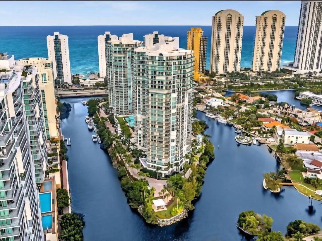 Condo in Sunny Isles Beach, Florida, United States 1 - 17351579