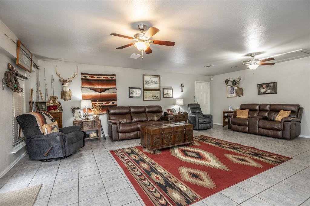 House in Gainesville, Texas, United States 2 - 17351684