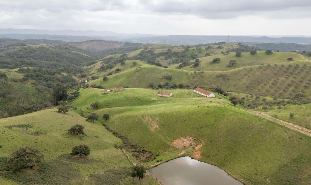 229 Hectares With 3 Reservoirs In En Luzianes Gare, Distrito De Beja ...