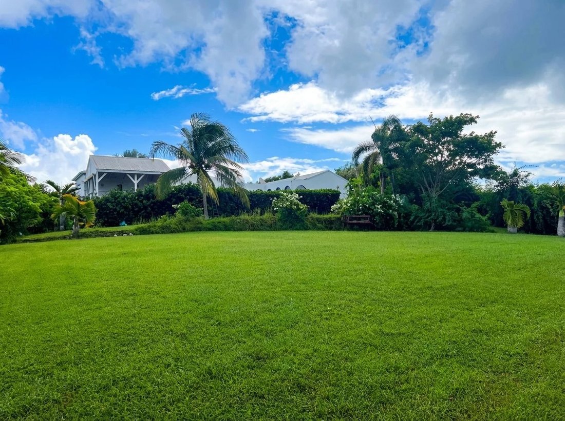 Villa in Sainte-Anne, Grande-Terre, Guadeloupe 1 - 17352604