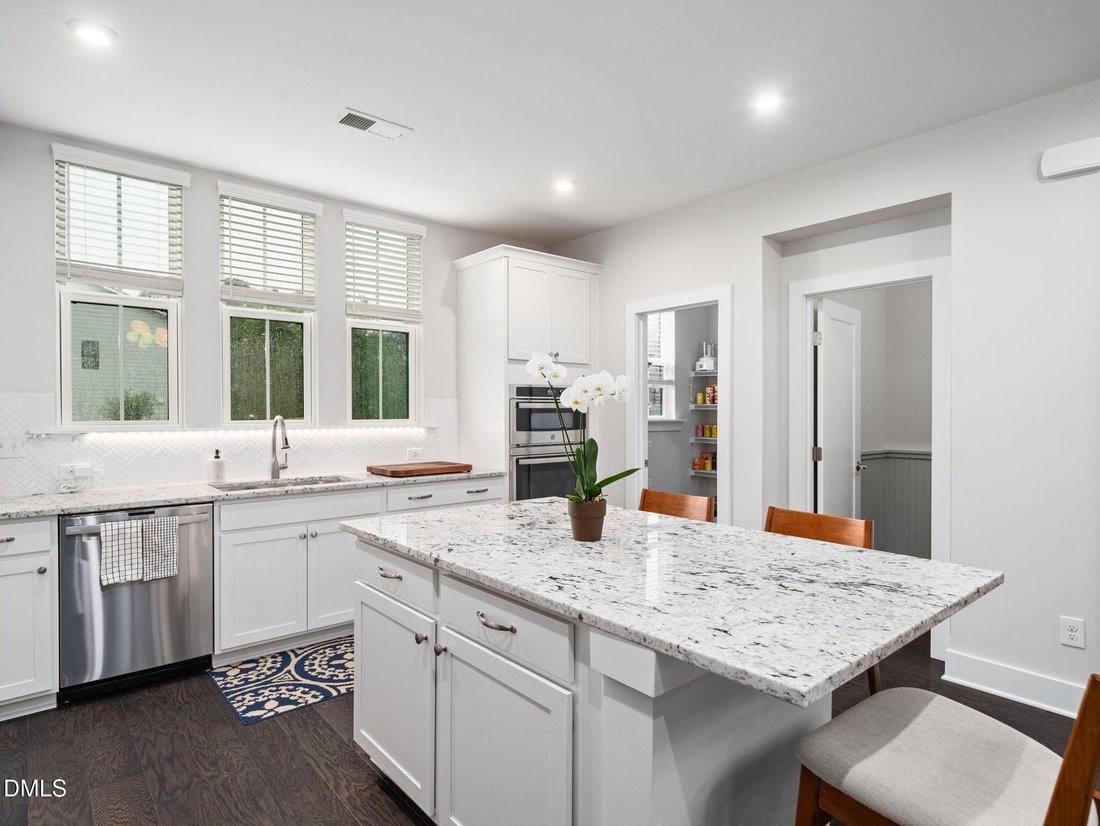 Townhouse in Raleigh, North Carolina, United States 2 - 17347698
